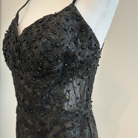 Mac Duggal Embellished Sleeveless Illusion Bodice Gown 
Excellent Used Condition - Picture 4 of 15